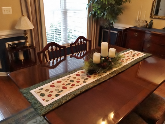 A Quick & Easy Way to Add Color and Style to Any Room- Decorating for the Seasons