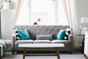 How to Arrange Pillows on a Sofa