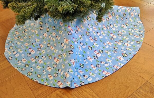 Supreme Accents Snowman and Friends Tree Skirt 46 inches