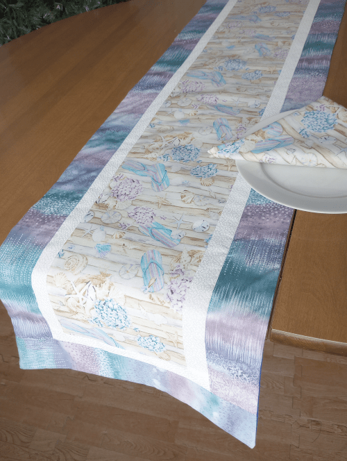 Supreme Accents Flip Flop Table Runner Napkin Set