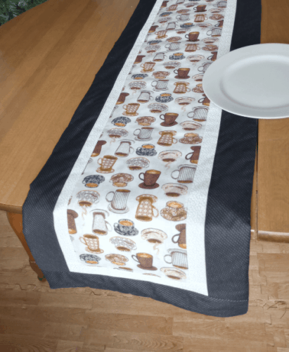 Supreme Accents Coffee Lovers Black Table Runner