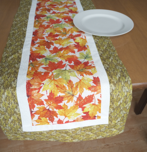 Supreme Accents Fall Leaves Green Table Runner