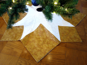 Supreme Accents White Gold Star Tree Skirt 60 inch