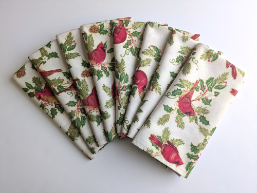 SupremeAccents_ Red Cardinals Christmas Dinner Table Napkins