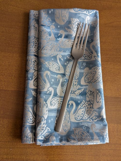 Supreme Accents Charmed Bird Dinner Table Napkins