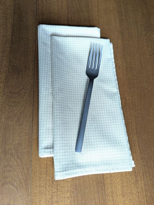 Supreme Accents Cream Dinner Table Napkins