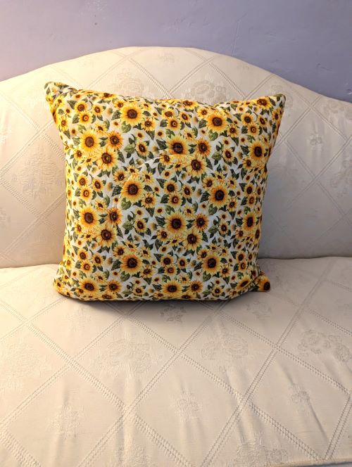 Supreme Accents Sunflower Throw Pillow