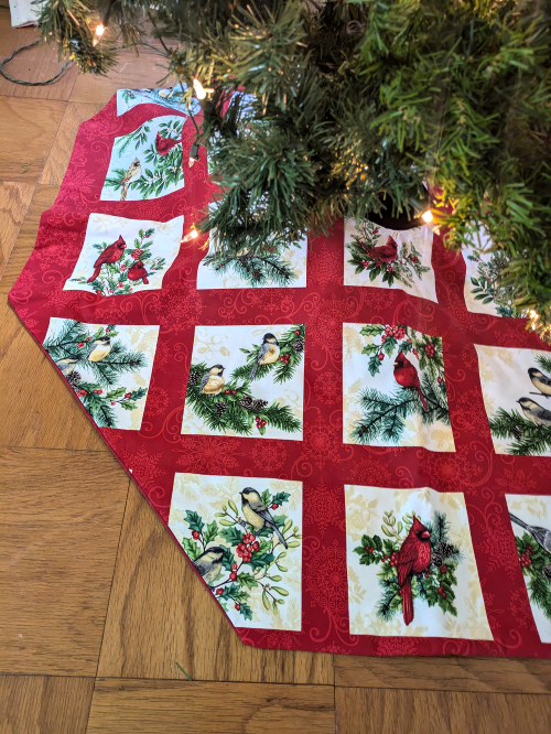 Supreme Accents Bird and Cardinal Tree Skirt