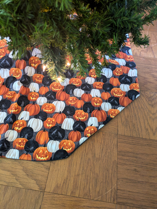 Halloween Christmas Tree Skirt Supreme Accents