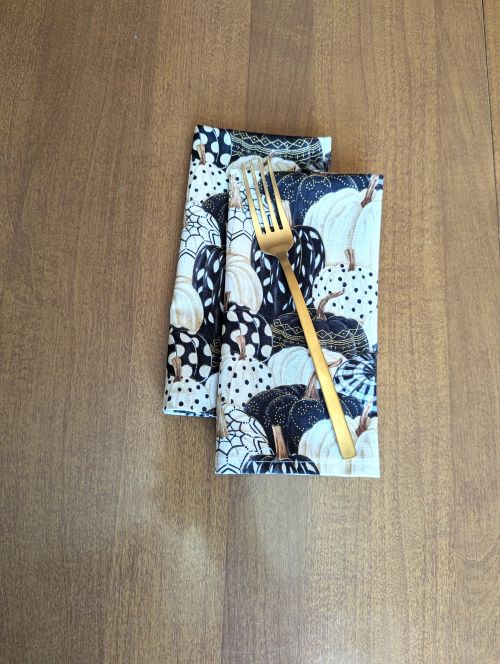 Supreme Accents Black and White Pumpkin Dinner Table Napkins