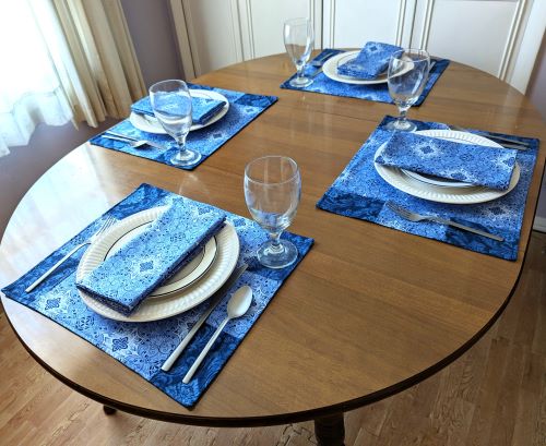 Supreme Accents Stone Blue Placemat Napkin Set Modern Placemats and napkins