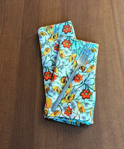 Supreme Accents Retro Wildflower Dinner Table Napkins Cotton napkins Decorative napkins Dining table napkins Floral napkins