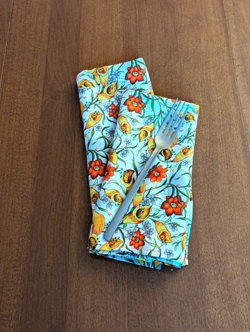 Supreme Accents Retro Wildflower Dinner Table Napkins Cotton napkins Decorative napkins Dining table napkins Floral napkins