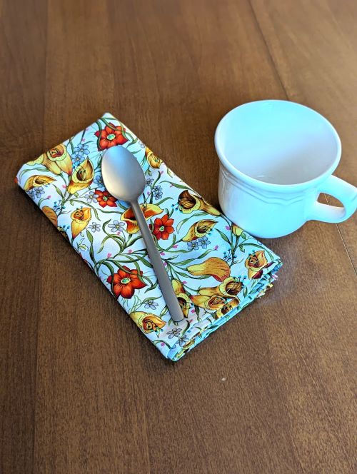 Supreme Accents Retro Wildflower Dinner Table Napkins Cotton napkins Decorative napkins Dining table napkins Floral napkins