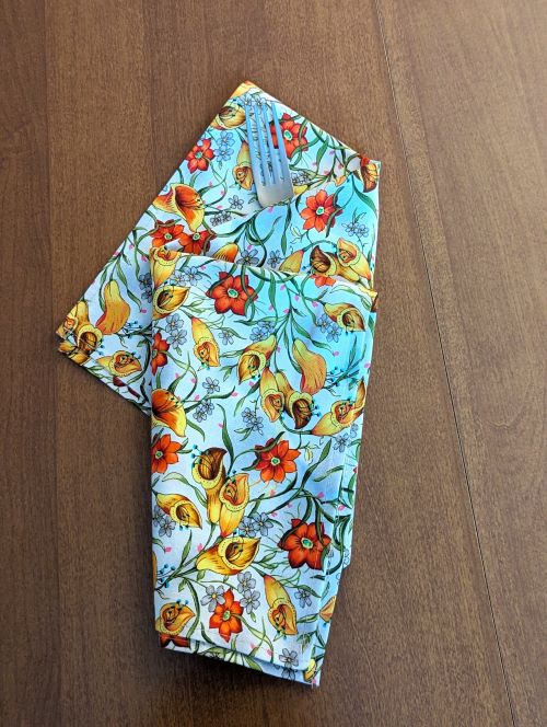 Supreme Accents Retro Wildflower Dinner Table Napkins Cotton napkins Decorative napkins Dining table napkins Floral napkins