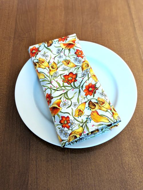 Supreme Accents Retro Wildflower Dinner Table Napkins Cotton napkins Decorative napkins Dining table napkins Floral napkins