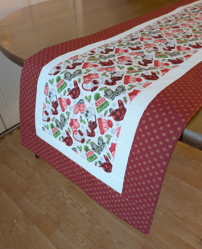 SupremeAccents_Hats and Mittens Burgundy Table Runner Christmas Table Runner Holiday Table Runner Dining Table Runner Handmade Table Runner Holiday Table Decor Modern Table Runner Mountain table runner Rustic table runner Seasonal table linens Table runner for kitchen island Winter dining room Winter table runner