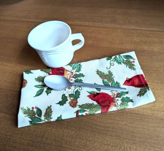Christmas Cardinals Dinner Table Napkins