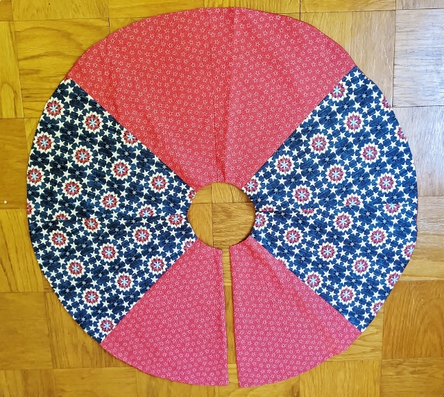 Americana Christmas Tree Skirt 60 Inch - Image 3