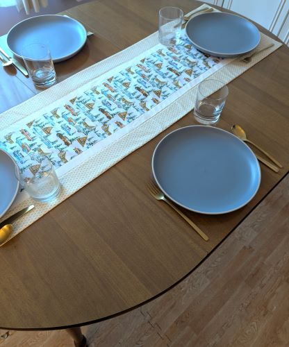 Camper Christmas Table Runner Gold - Image 7
