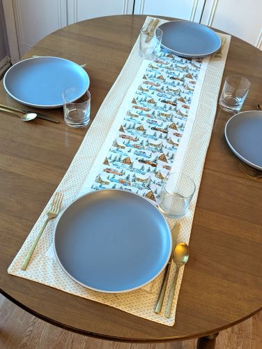 Camper Christmas Table Runner Gold - Image 6