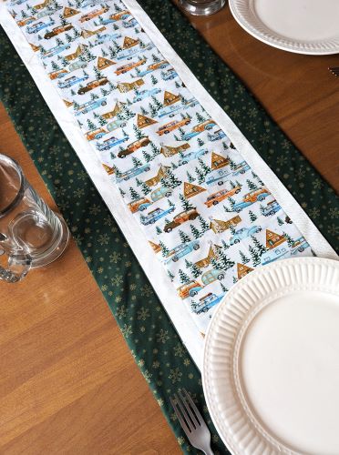 Camper Christmas Table Runner Green - Image 3