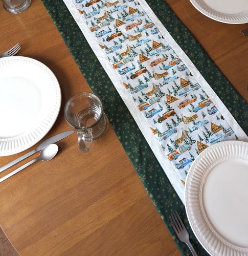 Camper Christmas Table Runner Green - Image 8