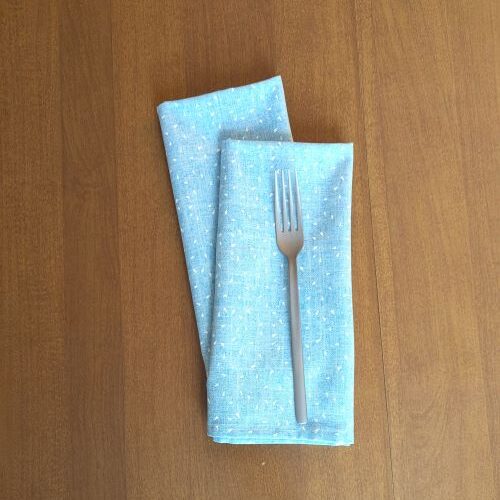 Blue and White Dinner Table Napkins - Image 2