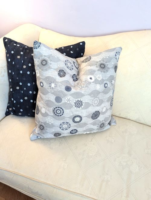 Falling Snowflakes Throw Pillows Duo - Image 4