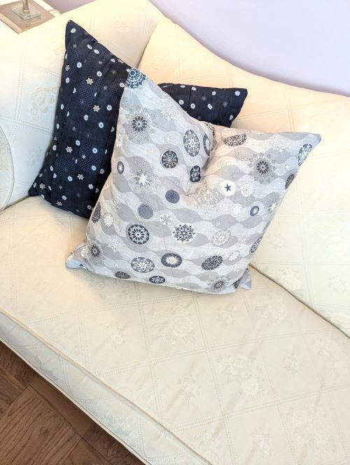 Falling Snowflakes Throw Pillows Duo - Image 2
