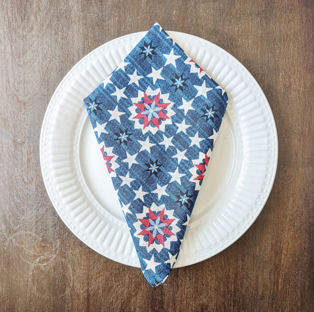 Americana Dinner Table Napkins - Image 5