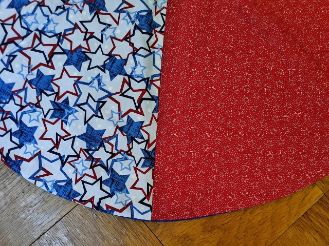 Patriotic Christmas Tree Skirt 48 inch - Image 6
