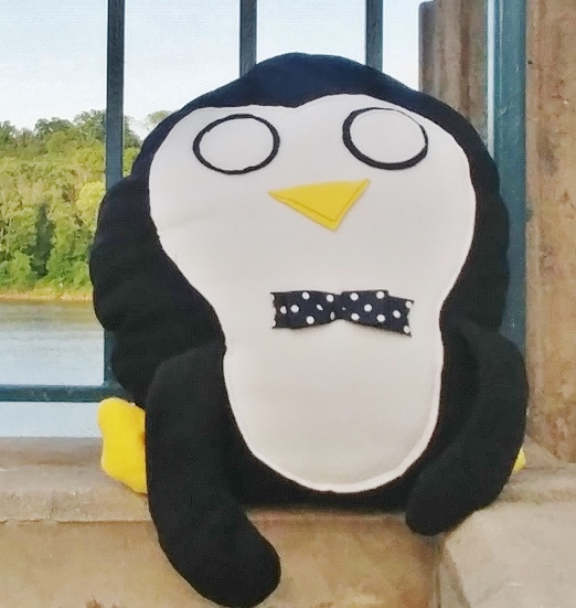Peter Penguin Pillow - Image 5