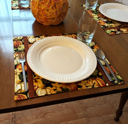 Pumpkin Placemat Set - Image 3