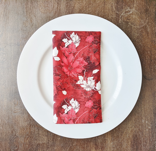 Red Poinsettia Dinner Table Napkins - Image 4