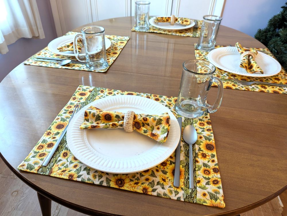 Sunflower Placemats Napkin Set - Image 4