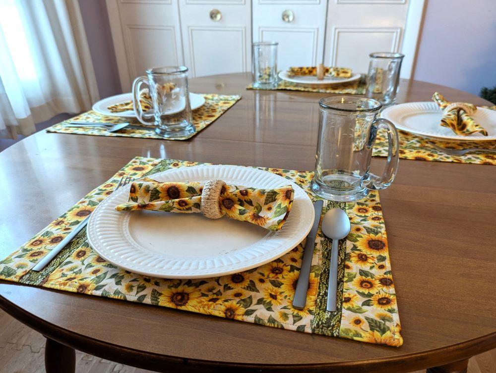 Sunflower Placemats Napkin Set - Image 2