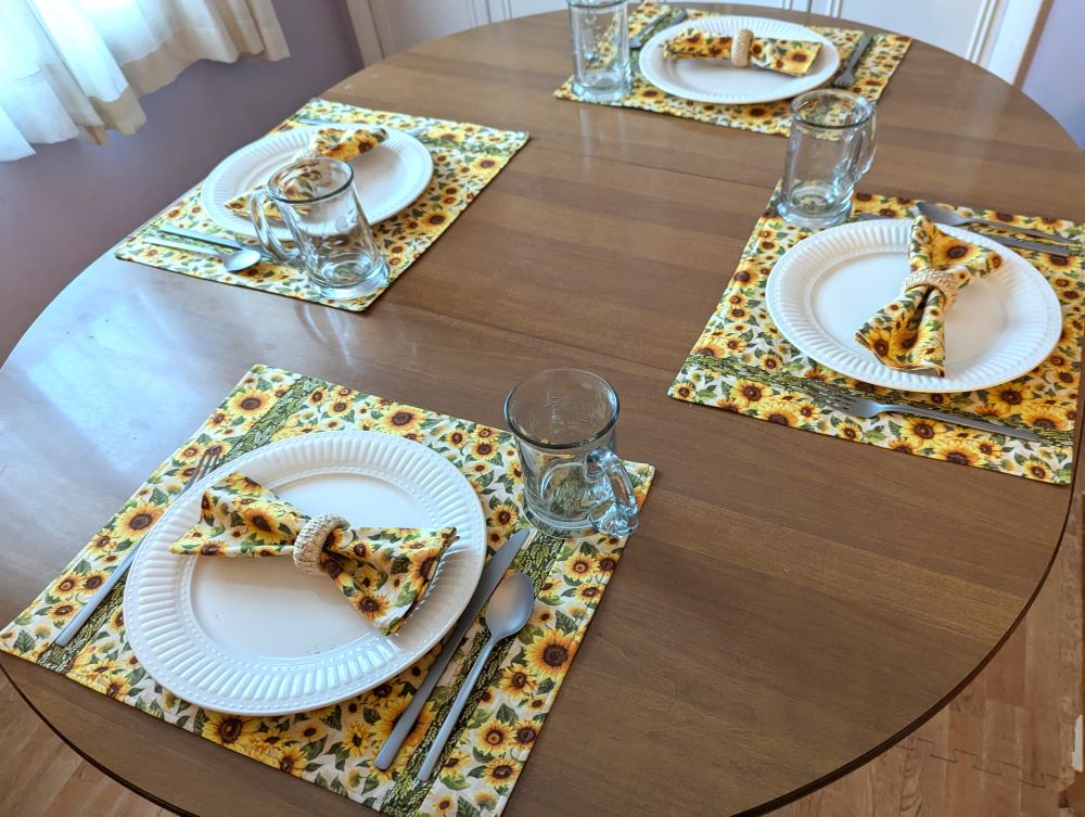 Sunflower Placemats Napkin Set - Image 6