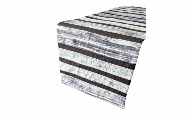 Urban Spirit Modern Table Runner Dark - Image 8