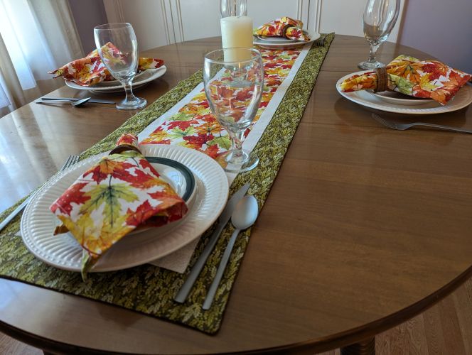 Fall Leaves Table Runner Napkin Set Green - Image 6