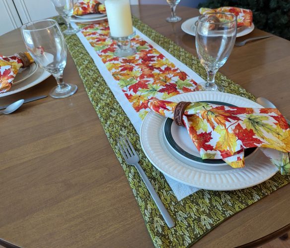 Fall Leaves Table Runner Napkin Set Green - Image 5