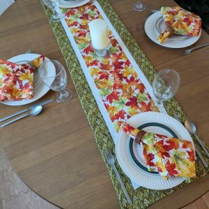 Fall Leaves Table Runner Napkin Set Green