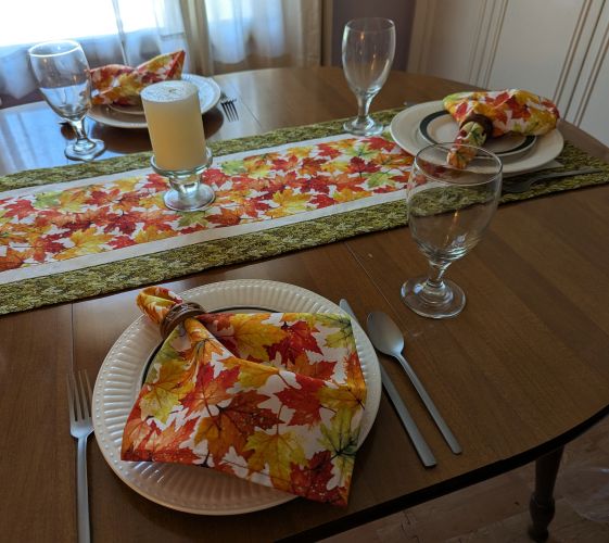 Fall Leaves Table Runner Napkin Set Green - Image 2