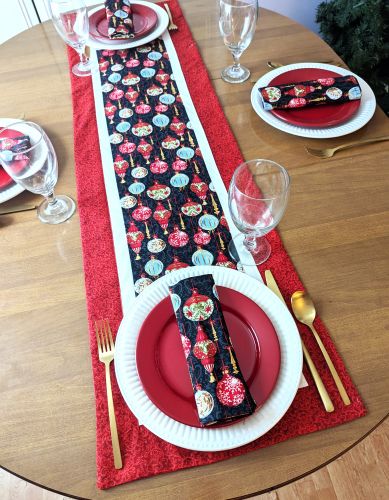 Holiday Wishes Table Runner Napkin Set - Image 13