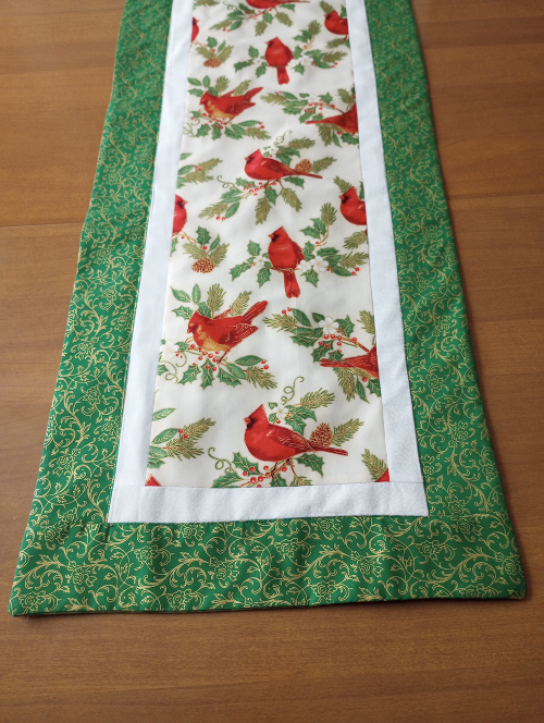 Red Cardinals Table Runner Green - Image 3