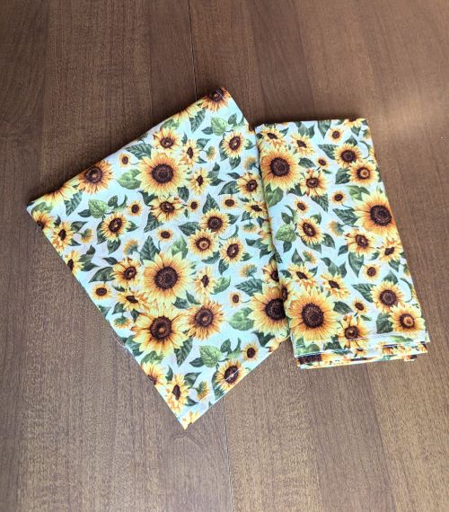 Sunflowers Light Dinner Table Napkins - Image 6