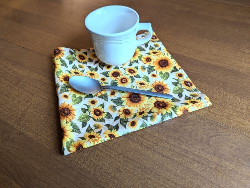 Sunflowers Light Dinner Table Napkins - Image 5