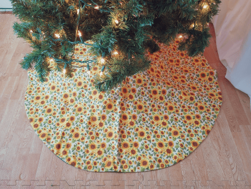 Sunflower Christmas Tree Skirt - Image 3