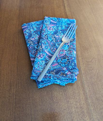 Paisley Blue Dinner Table Napkins - Image 3