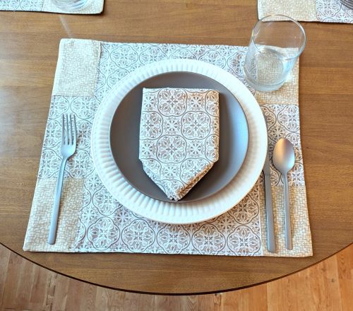 Beige Medallion Placemat Napkin Set - Image 8